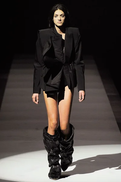 Look 5